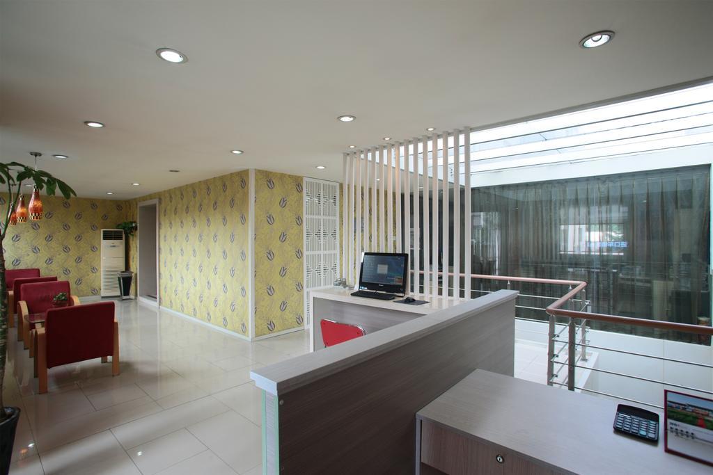 Qingdao Renjia Bussiness Hotel المظهر الخارجي الصورة