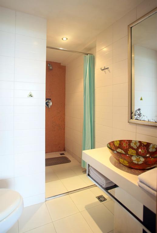 Qingdao Renjia Bussiness Hotel المظهر الخارجي الصورة